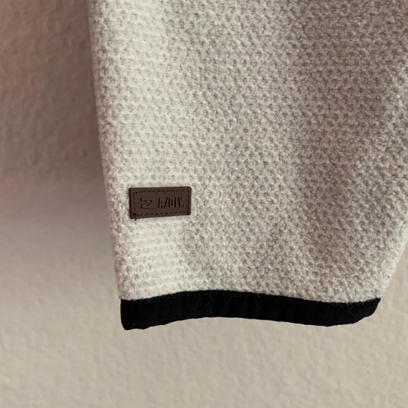 Billabong A/Div Oatmeal Boundary Mock Neck Fleece Pullover Half Zip Jacket - Picture 8 of 11